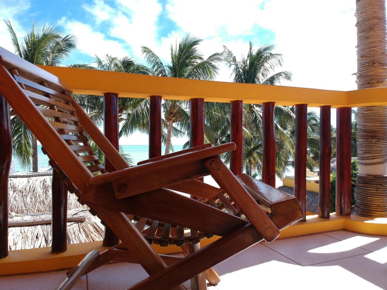 Seaside Cabanas Hotel Caye Corker Exterior foto